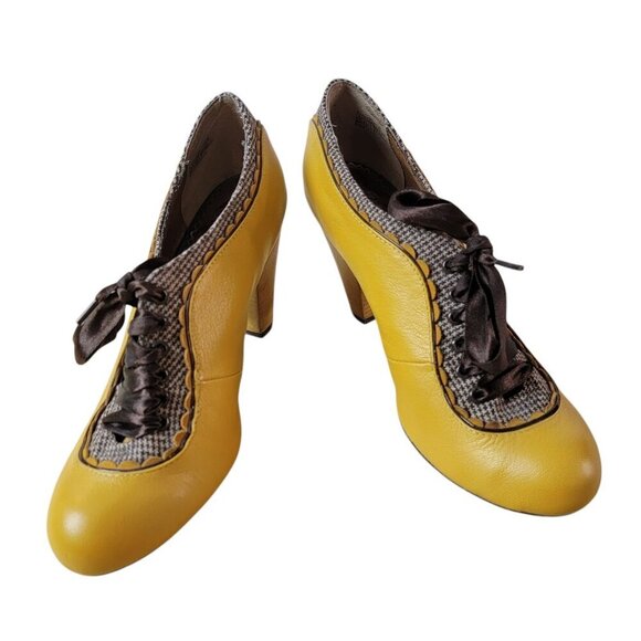 Poetic License Backlash Oxford Yellow Heels - Size 7 1/2 - Picture 2 of 9